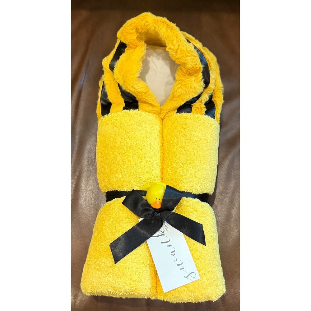Swankie Blankie Minky Hooded Towel Bumblebee Plush Faux Fur Satin Trim NEW